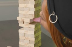 California woman uses world's longest tongue to play Jenga