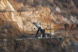 U.S. to acquire rights to rare earth minerals after signing deal with Ukraine